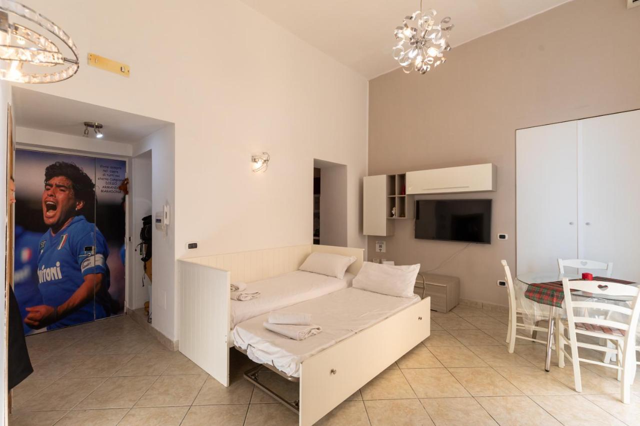Apartment With Sea View With 2 Lifts Above Montesanto! Nápoles Exterior foto