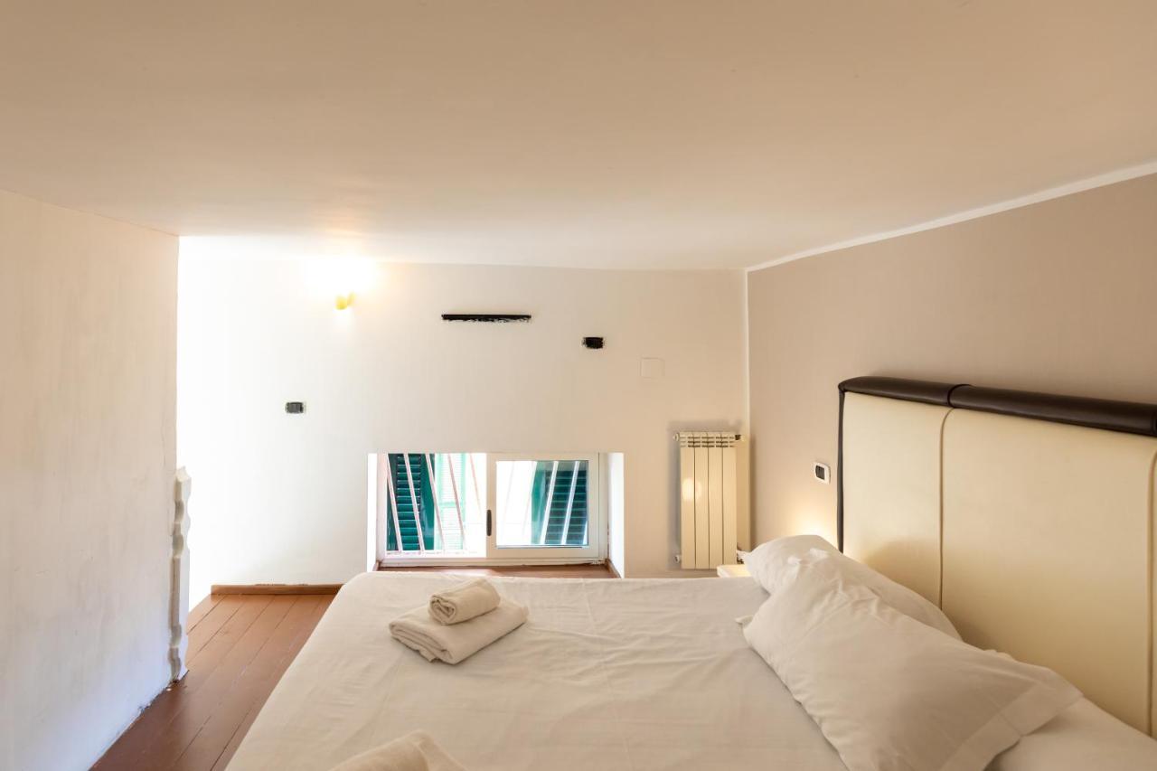 Apartment With Sea View With 2 Lifts Above Montesanto! Nápoles Exterior foto