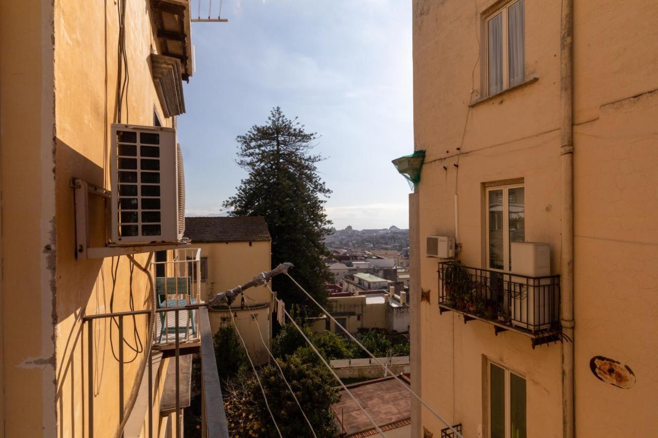 Apartment With Sea View With 2 Lifts Above Montesanto! Nápoles Exterior foto