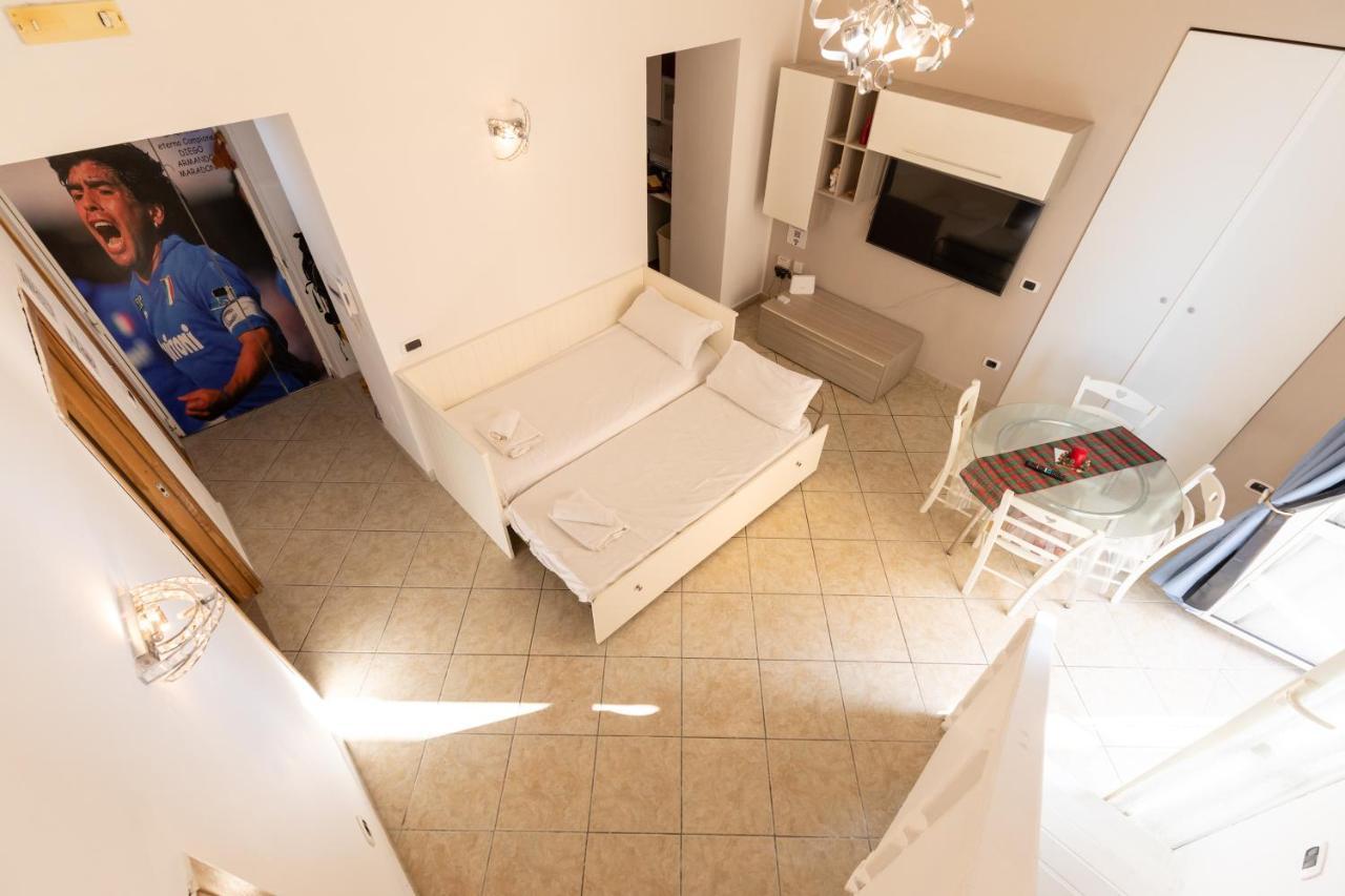 Apartment With Sea View With 2 Lifts Above Montesanto! Nápoles Exterior foto